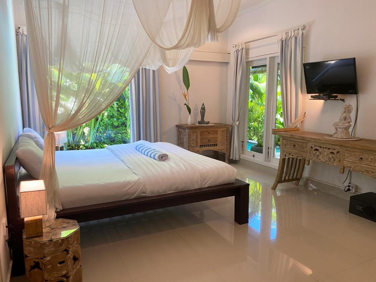 Villa Lily Seminyak Esterno foto